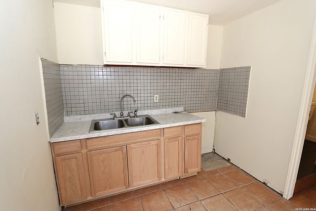 910 Culebra, San Antonio, TX 78201