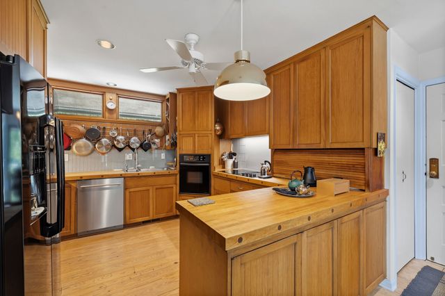 1405 S Deer Road, West Des Moines, IA 50266