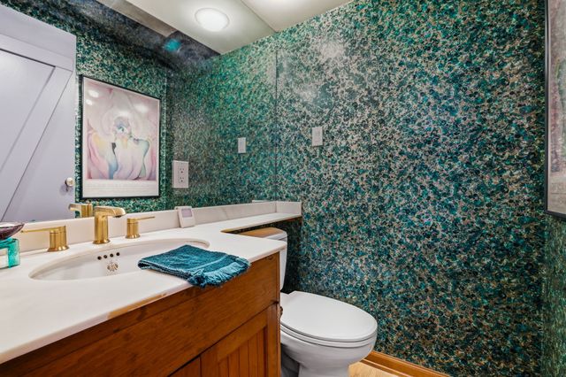 1405 S Deer Road, West Des Moines, IA 50266