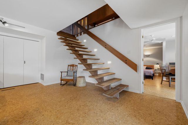 1405 S Deer Road, West Des Moines, IA 50266