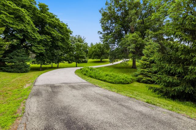 1405 S Deer Road, West Des Moines, IA 50266