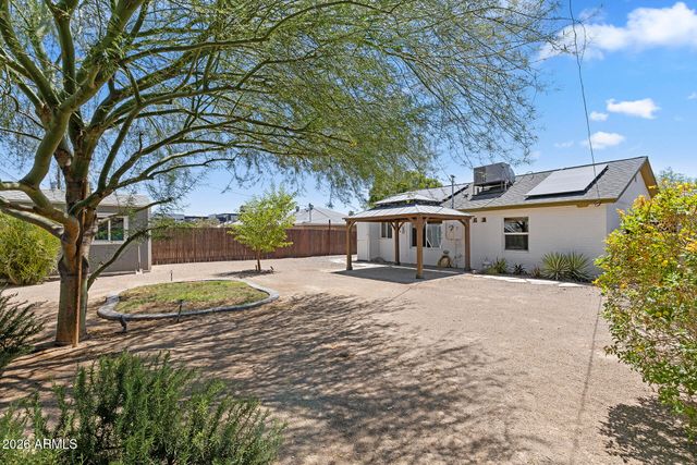 9031 N 2ND Drive, Phoenix, AZ 85021