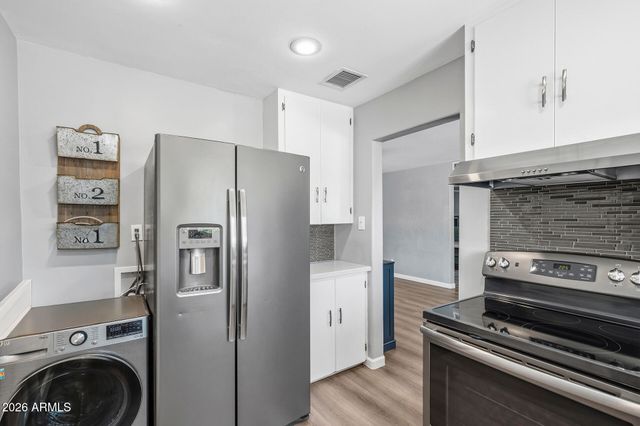 9031 N 2ND Drive, Phoenix, AZ 85021