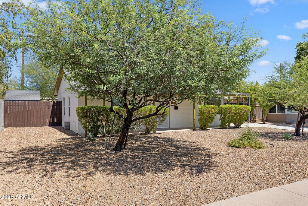 9031 N 2ND Drive, Phoenix, AZ 85021 — photo 4