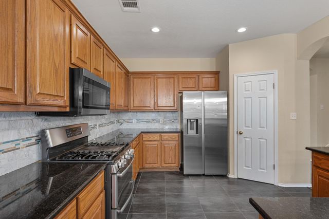 2305 Little Elm TRL, Cedar Park, TX 78613