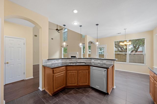 2305 Little Elm TRL, Cedar Park, TX 78613