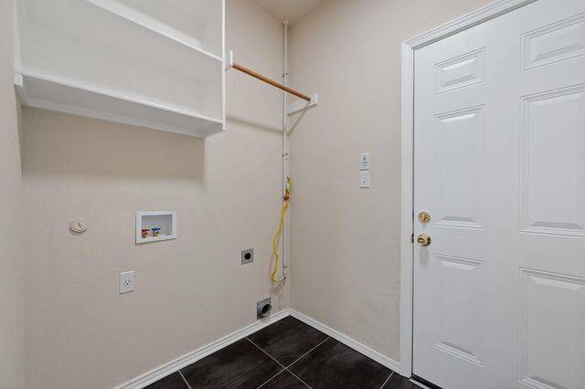 2305 Little Elm TRL, Cedar Park, TX 78613