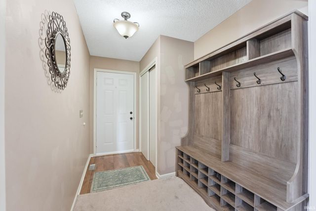 6023 Tomahawk Trail, Fort Wayne, IN 46804