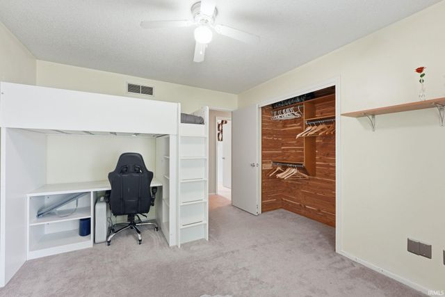 6023 Tomahawk Trail, Fort Wayne, IN 46804