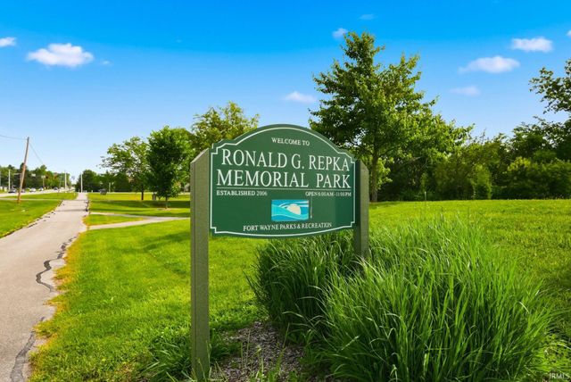 6023 Tomahawk Trail, Fort Wayne, IN 46804