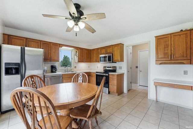 6023 Tomahawk Trail, Fort Wayne, IN 46804