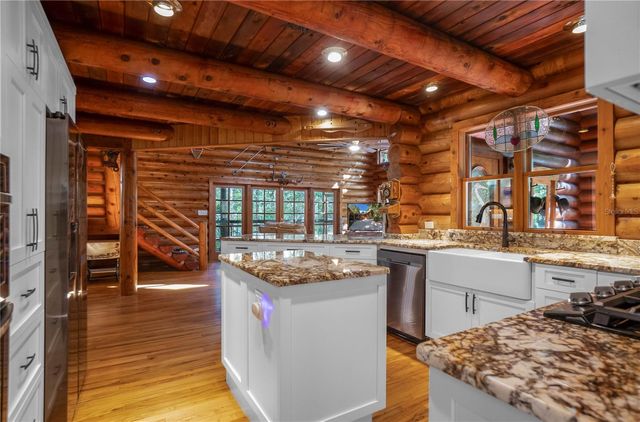 8199 W PINOAK COURT, Homosassa, FL 34448