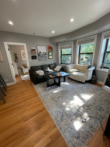 3138 N Seminary Avenue 2A, Chicago, IL 60657