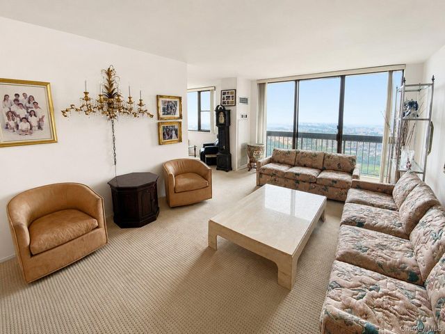 27110 Grand Central Parkway 24B, Floral Park, NY 11005