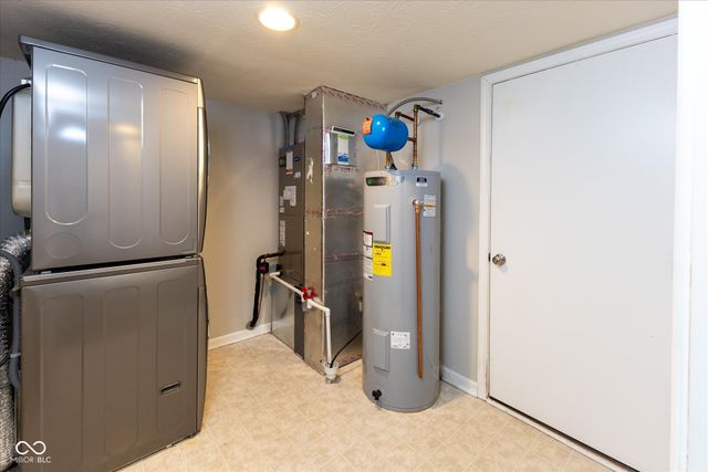 2810 Bluewood Way, Plainfield, IN 46168