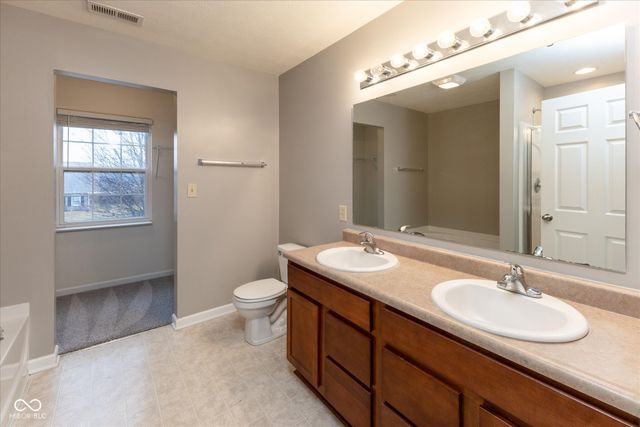 2810 Bluewood Way, Plainfield, IN 46168