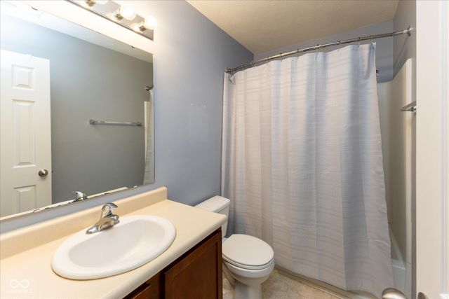 2810 Bluewood Way, Plainfield, IN 46168