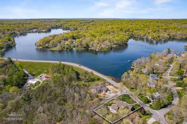 304 Saint George Dr, Crossville, TN 38558