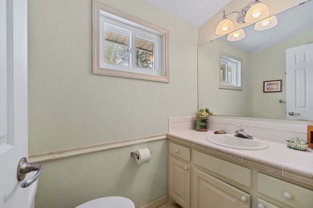 304 Saint George Dr, Crossville, TN 38558