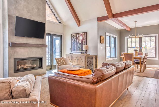 60 Daredevil Drive, Athens, NY 12015