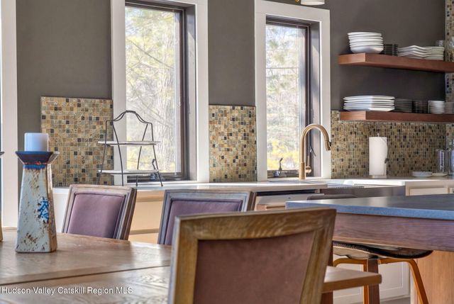 60 Daredevil Drive, Athens, NY 12015