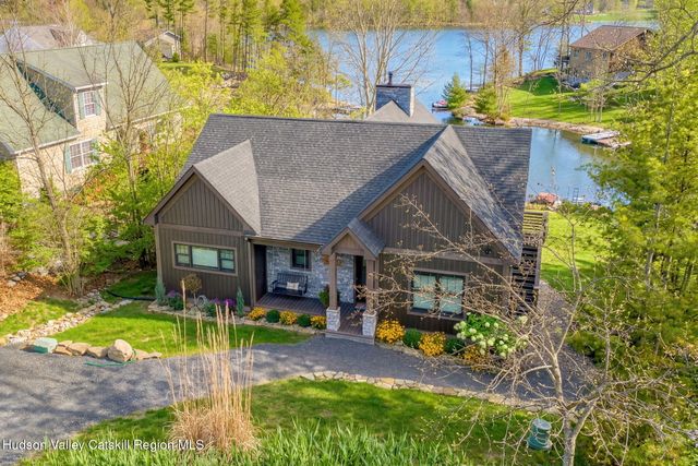 60 Daredevil Drive, Athens, NY 12015