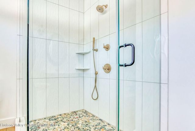 60 Daredevil Drive, Athens, NY 12015