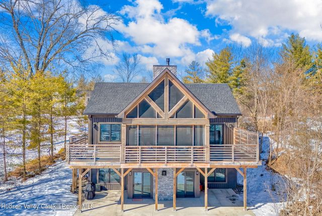 60 Daredevil Drive, Athens, NY 12015