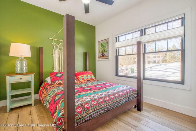 60 Daredevil Drive, Athens, NY 12015