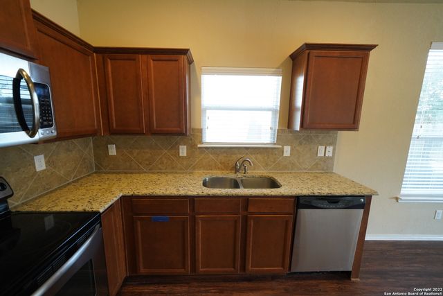 2956 Mineral Springs, Schertz, TX 78108