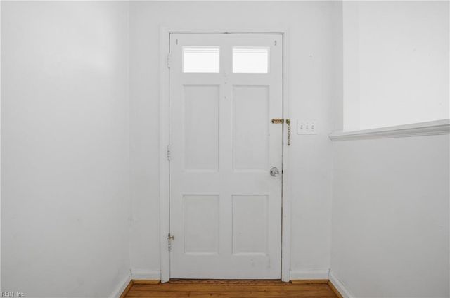 4004 Oak DR, Chesapeake, VA 23321