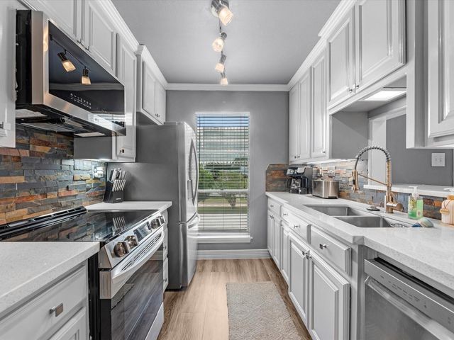 505 Westcott Street 308, Houston, TX 77007