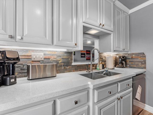 505 Westcott Street 308, Houston, TX 77007