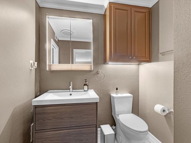 505 Westcott Street 308, Houston, TX 77007