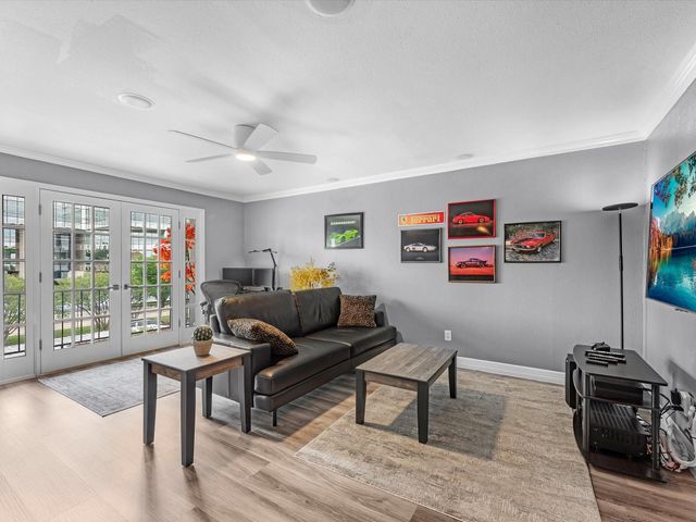 505 Westcott Street 308, Houston, TX 77007
