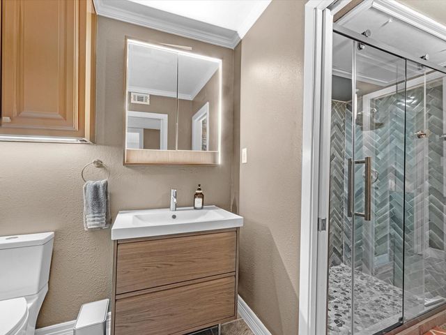 505 Westcott Street 308, Houston, TX 77007