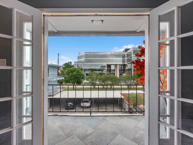 505 Westcott Street 308, Houston, TX 77007