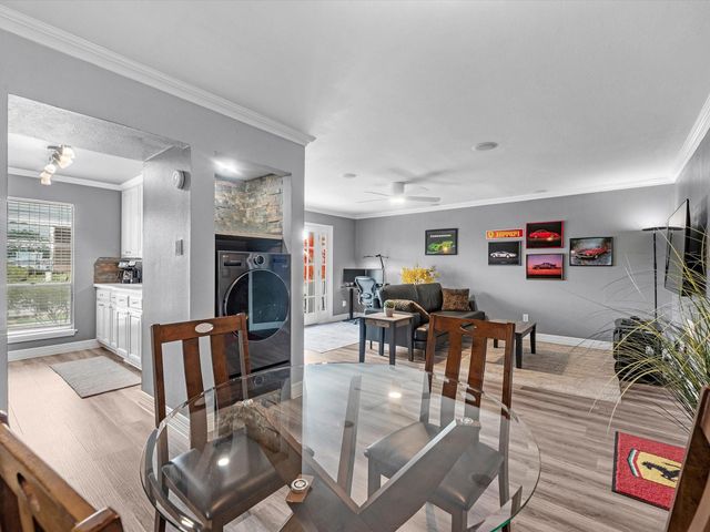 505 Westcott Street 308, Houston, TX 77007