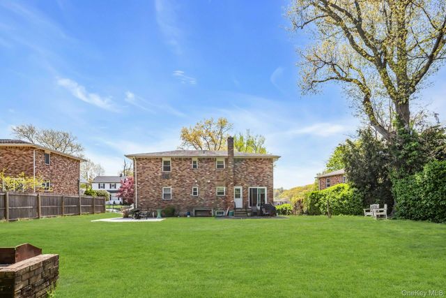 29 Butler Street 2, Glen Cove, NY 11542