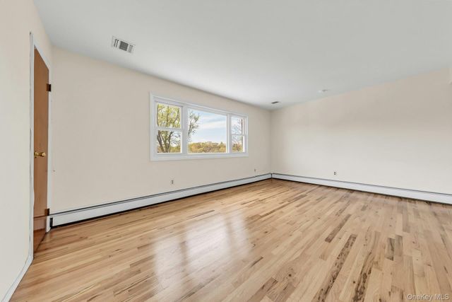 29 Butler Street 2, Glen Cove, NY 11542