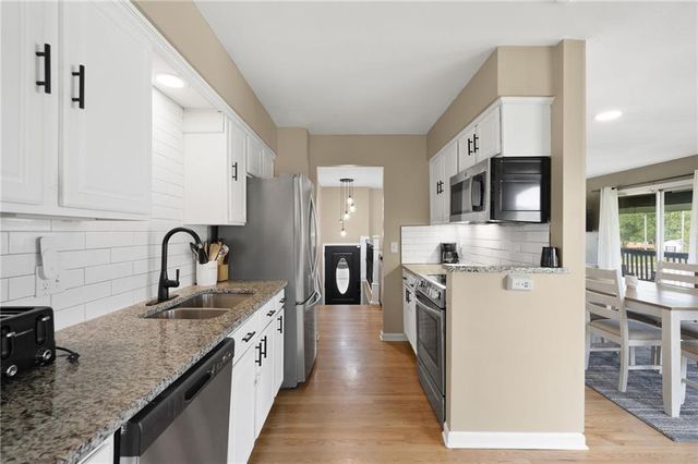 309 NE 88th Terrace, Kansas City, MO 64155
