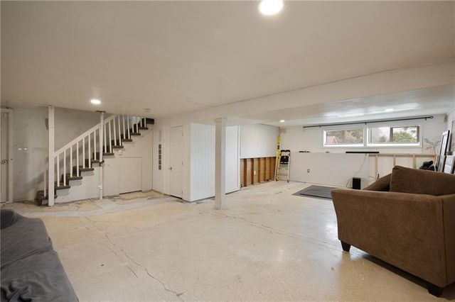 309 NE 88th Terrace, Kansas City, MO 64155