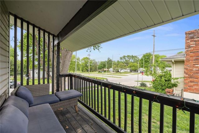 309 NE 88th Terrace, Kansas City, MO 64155