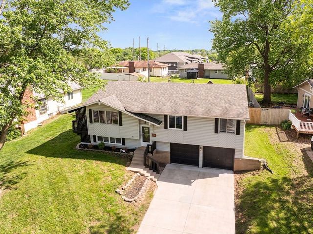 309 NE 88th Terrace, Kansas City, MO 64155