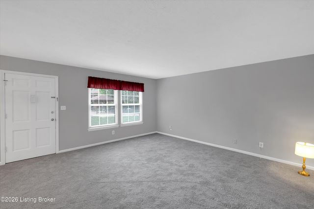 1954 Goldsmith Ln 3, Louisville, KY 40218