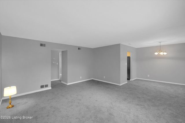 1954 Goldsmith Ln 3, Louisville, KY 40218