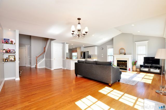 27 Grand Boulevard 27, Ellington, CT 06029