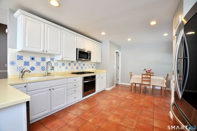 27 Grand Boulevard 27, Ellington, CT 06029