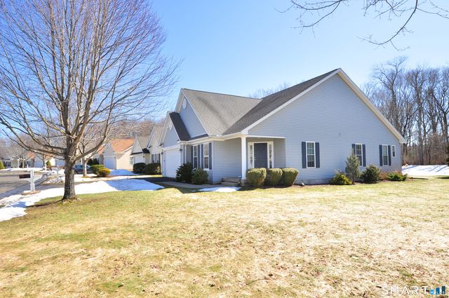 27 Grand Boulevard 27, Ellington, CT 06029