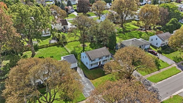 37 Saint Johns Drive, Greece, NY 14626